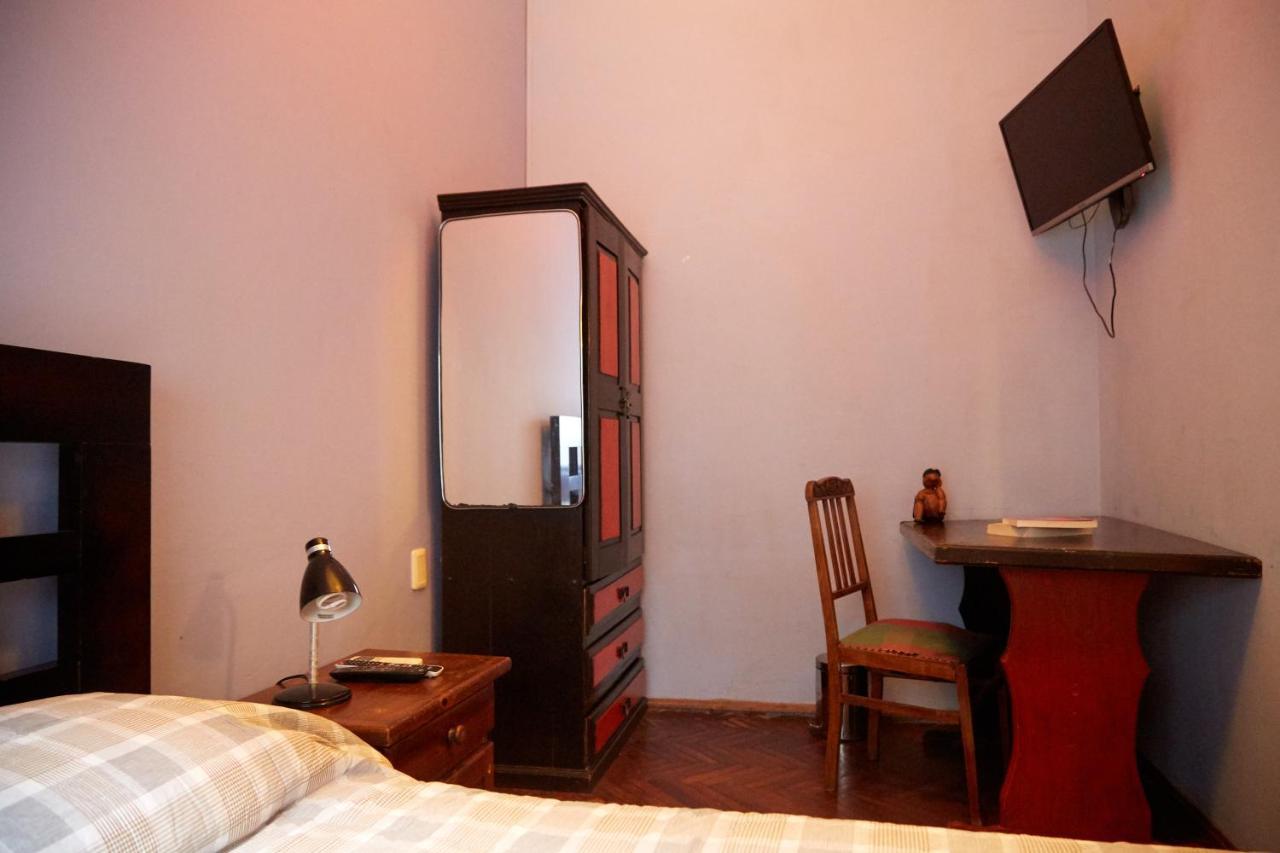 Una Noche Mas B & B Montevideo Extérieur photo